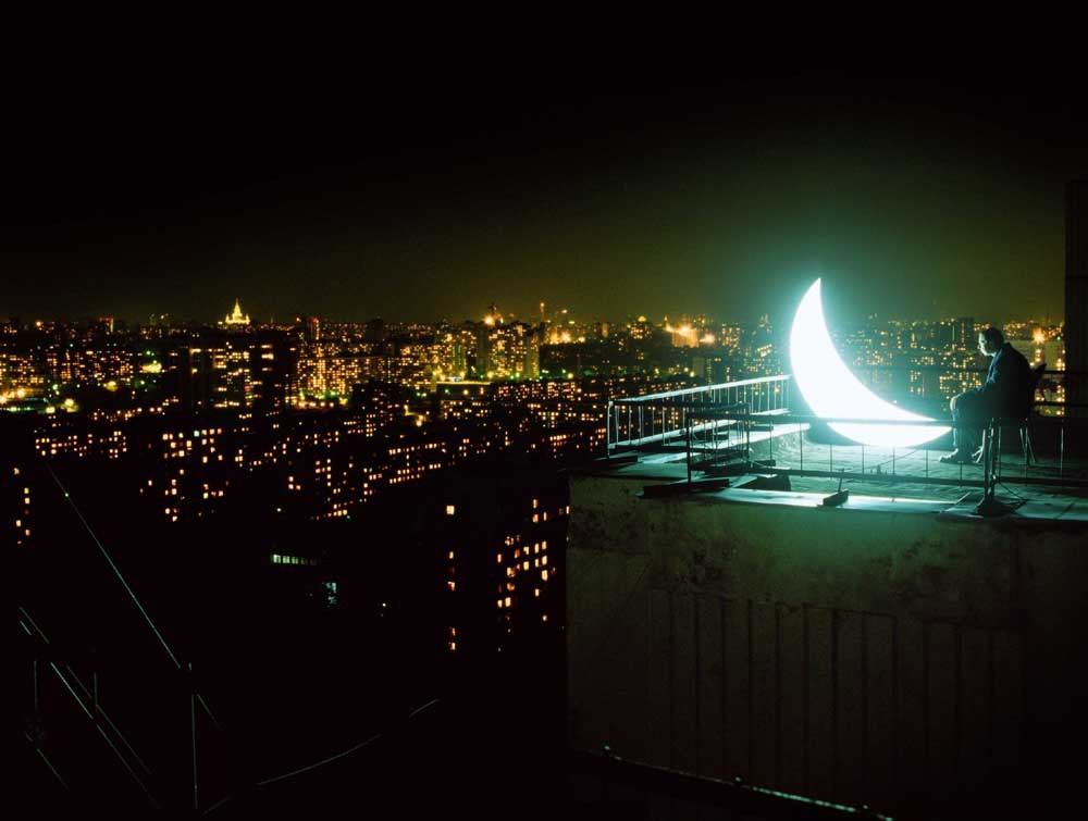 7_Московская луна…Частная луна. Фотография Л.Тишкова и Б.Бендикова, 2003-2005